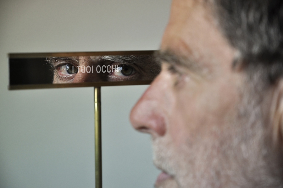I tuoi occhi [Your Eyes], 2012. Brass pipe, sandblasted mirror. 165 x 30 x 30 cm.